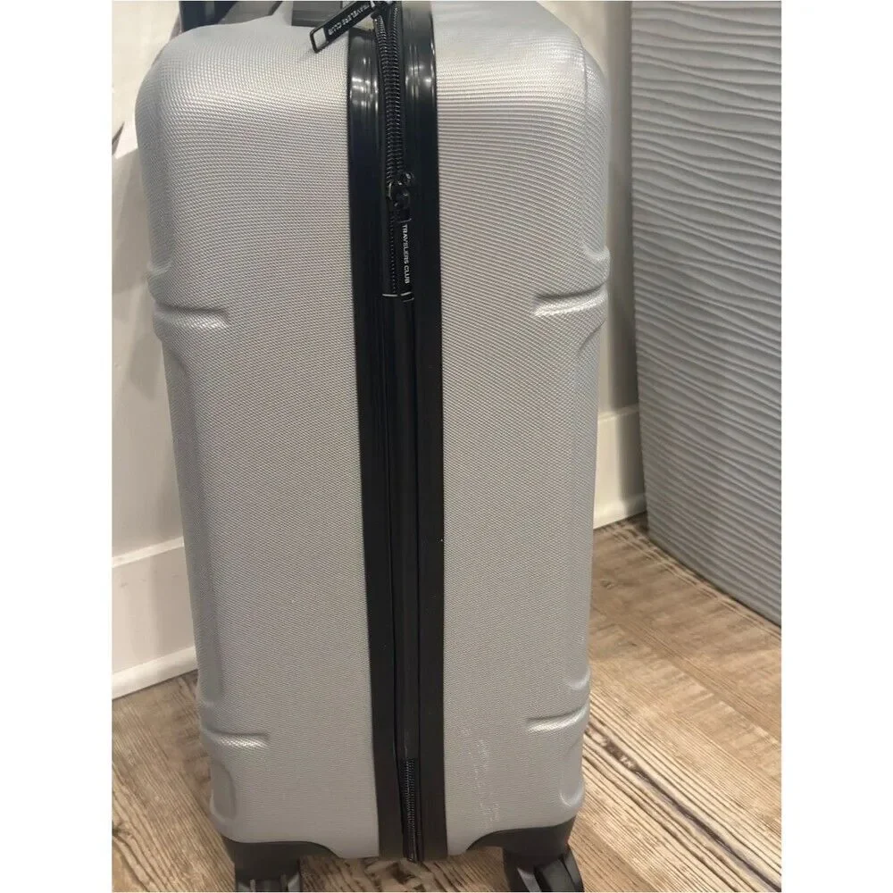 Traveler’s club Skyline 🔥🏖️Rolling Carry 4-Wheel System 20